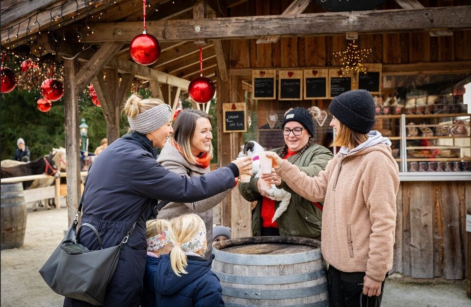 Das tierischste Advent-Erlebnis des Jahres: Weihnachtszauber auf Gut Aiderbichl