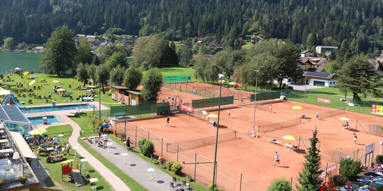 Spiel, Satz & Sieg: Traumhafte Tennis-Resorts in Österreich