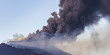 Vulkan &Auml;tna auf Sizilien ausgebrochen