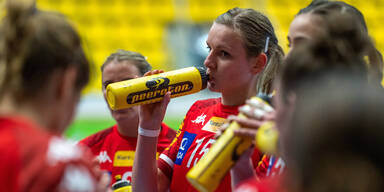 Dezimierte &Ouml;HB-Frauen feiern Top-Start bei WM