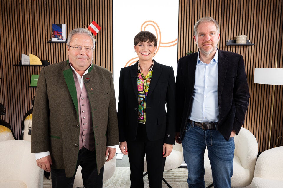 v.l.n.r.: Franz Hörl (Obmann Fachverband der Seilbahnen in der WKÖ), Astrid Steharnig-Staudinger (CEO Österreich Werbung), Holger Sicking (Leiter Tourismusforschung & Data Analytics der Österreich Werbung)