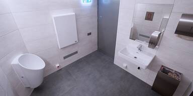 &Ouml;ffentliche_WC-Anlage_in_M&uuml;lln