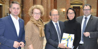 N&Ouml;AAB sammelt tausende Unterschriften gegen Sozialmissbrauch