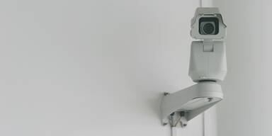 Semi-gro&szlig;e Namen und noch gr&ouml;&szlig;ere Oberweiten