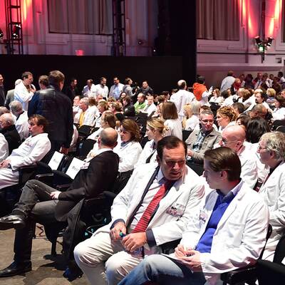 Demo: Spitals-Ärzte wollen mehr Geld