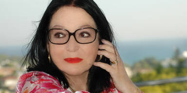 Nana Mouskouri