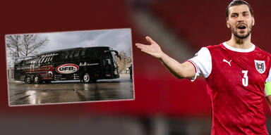 Ger&uuml;chten zufolge soll der &Ouml;FB-Bus auf der A4 im Stau lahm gelegt worden sein.