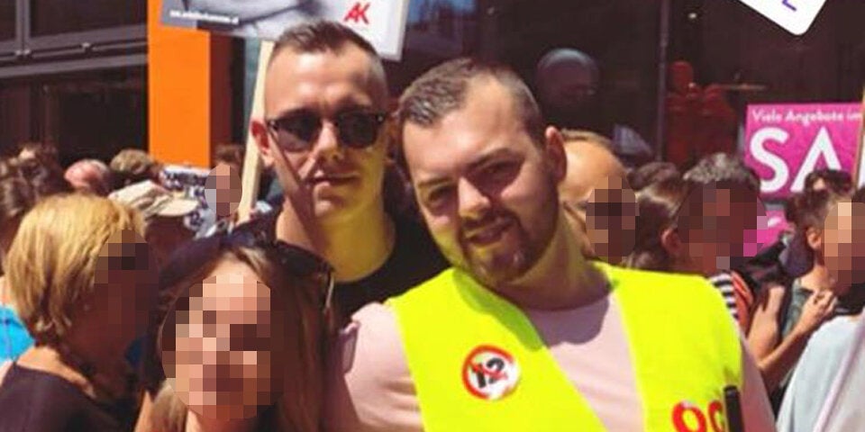 SIE stecken hinter der Pflasterstein-Aktion