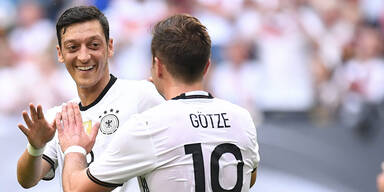 Deutsche setzen auf &Ouml;zil und G&ouml;tze