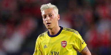 özil.jpg