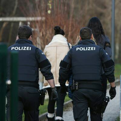 Großfahndung nach Messerattacke in Linz