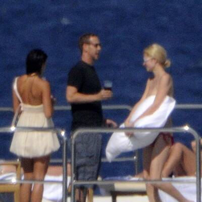 Paris Hilton - oben ohne in Italien