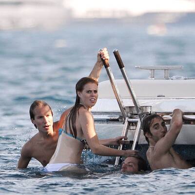 Prinzessin Beatrice planscht in St. Tropez