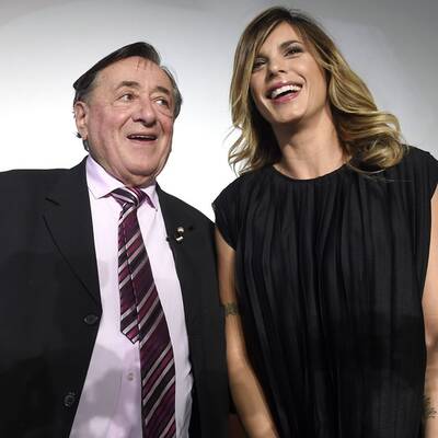 Elisabetta Canalis bei Pressekonferenz zum Opernball