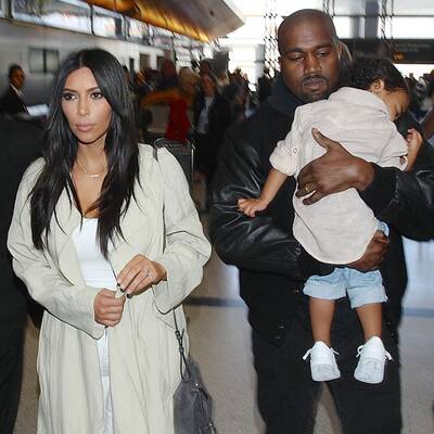 Kim Kardashian mit Familie auf dem Weg nach Armenien