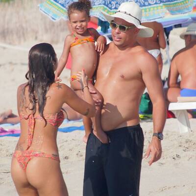 Ronaldo genießt den Strand-Urlaub mit seiner Familie