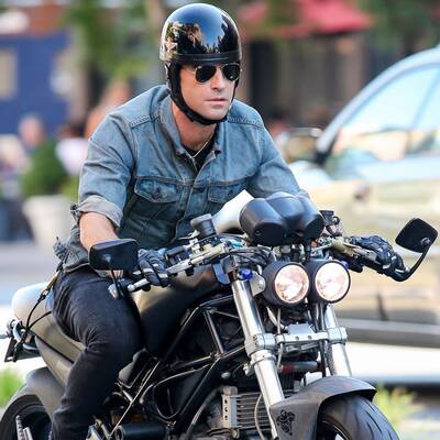 Justin Theroux mit seinem Lieblings-Spielzeug