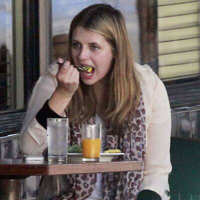 Mischa Barton beim Frustessen
