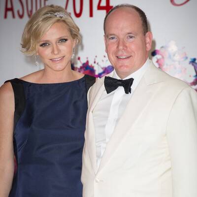 Fürstin Charlène & Fürst Albert verliebt am Rot-Kreuz-Ball