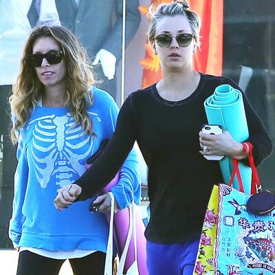 Kaley Cuoco kommt vom Yoga-Kurs