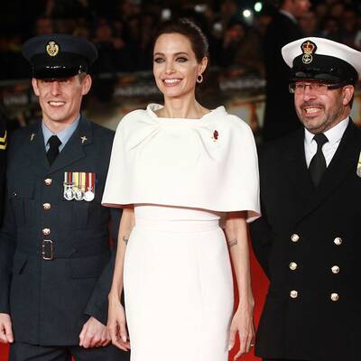 Angelina Jolie strahlt bei 