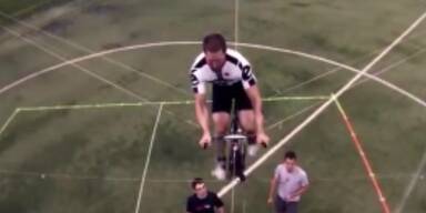 Menschenkraft bef&ouml;rdert Helikopter nach oben