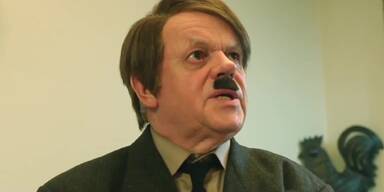 ... und Aktion! macht aus Volksopern-Chef Hitler