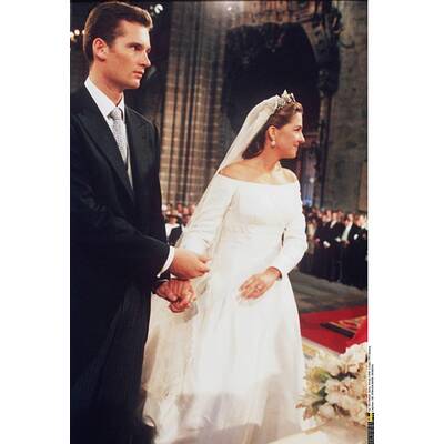 Adel verpflichtet: So schön heiraten die Royals