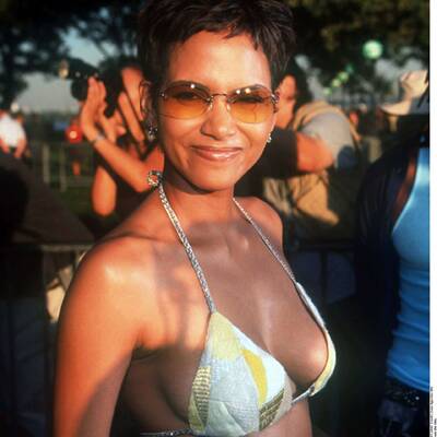 Esquire wählte Halle Berry zur Sexiest Woman Alive