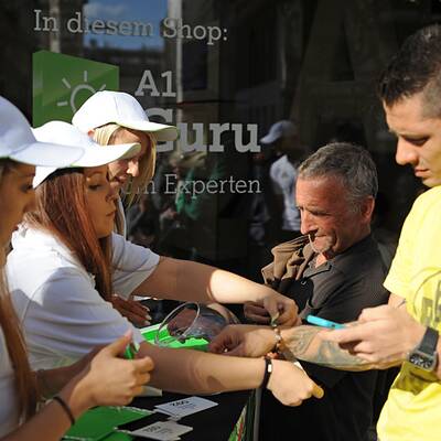 Jeder will das erste iPhone 6 in Österreich