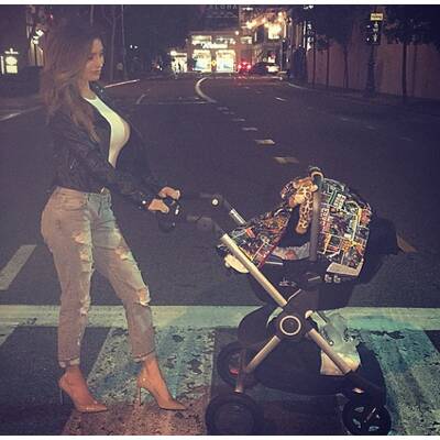 Sixpack-Model - so fit nach der Geburt