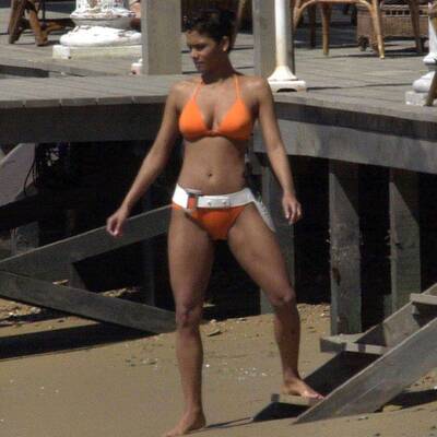 Esquire wählte Halle Berry zur Sexiest Woman Alive