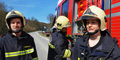 Sparbacher Straße: PKW geriet in Brand