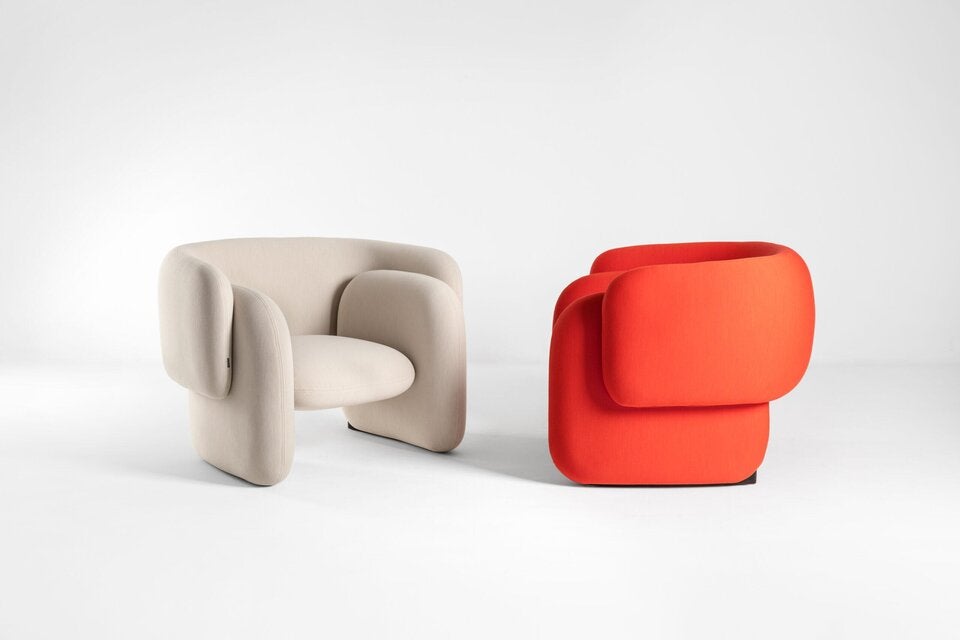 Das tschechische Unternehmen Polstrin stellt verspielte und besonders bequeme Möbel her, die mit einem einzigartigen, leicht zu reinigenden Stoff überzogen sind. polstrin.cz