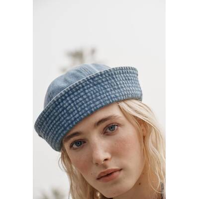 EINFACHE MÜTZE,  25,95 EUR