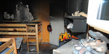 Br&uuml;der fackln wohnung ab