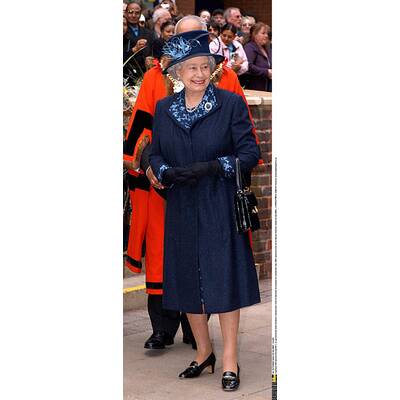 Stilvergleich Queen Elizabeth II und Herzogin Kate