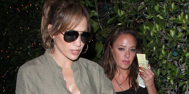 Jennifer Lopez, Leah Remini