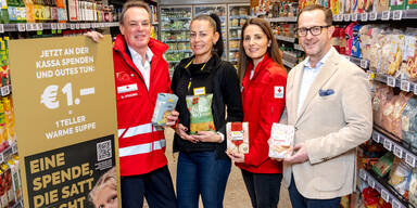 Michael Opriesnig (Rotes Kreuz), Nermina Milvo , Eva Kimmes, Robert Nagele (BILLA Vorstand)