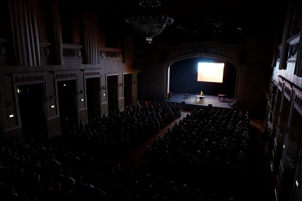 Jugendstiltheater Wiedereröffnung: Hochmair liest Kafka
