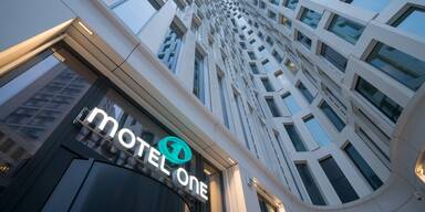 Motel One &uuml;bernimmt sieben Flemings Hotels