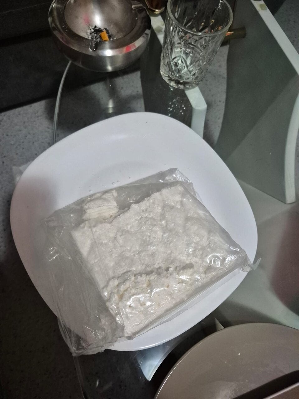 Polizei sprengt Drogenbande: 11 Festnahmen