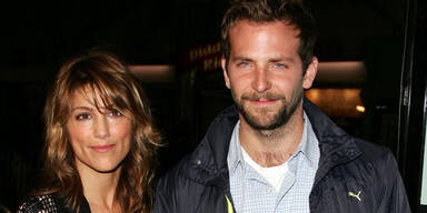 Bradley Cooper & Jennifer Esposito