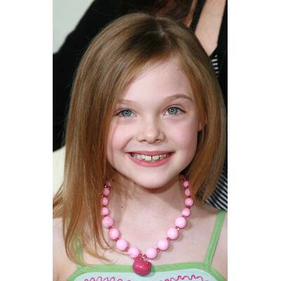 Elle Fanning modelt für Rodarte