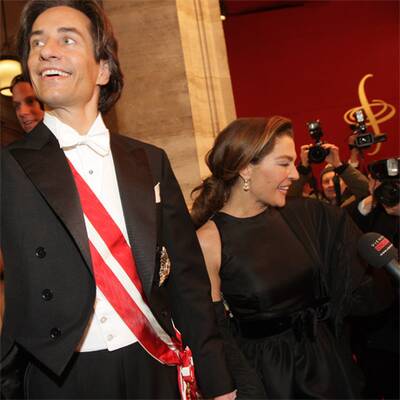 Die Swarovskis am Opernball