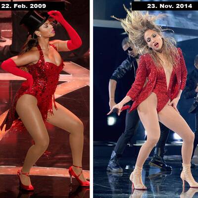 Metallisches Minikleid und hoher Pferdeschwanz