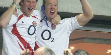 So feierte Prinz Harry Rugby-Sieg Englands
