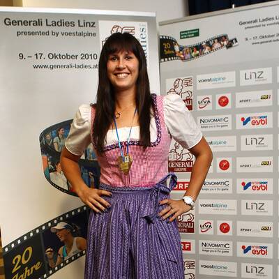 Tennis-Stars im Dirndl