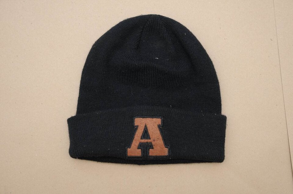 Bank-Überfall: Polizei sucht diesen Mann