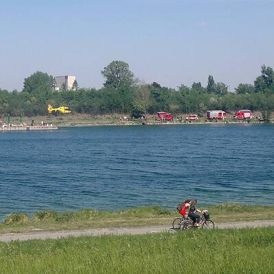 Boot kenterte: 1 Mann konnte nur tot geborgen werden
